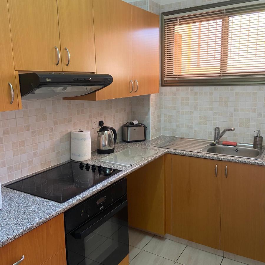 1 bedroom garden flat, sleeps 4 Paphos Exterior foto