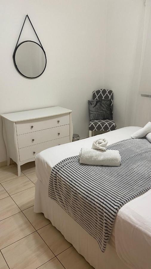 1 bedroom garden flat, sleeps 4 Paphos Exterior foto
